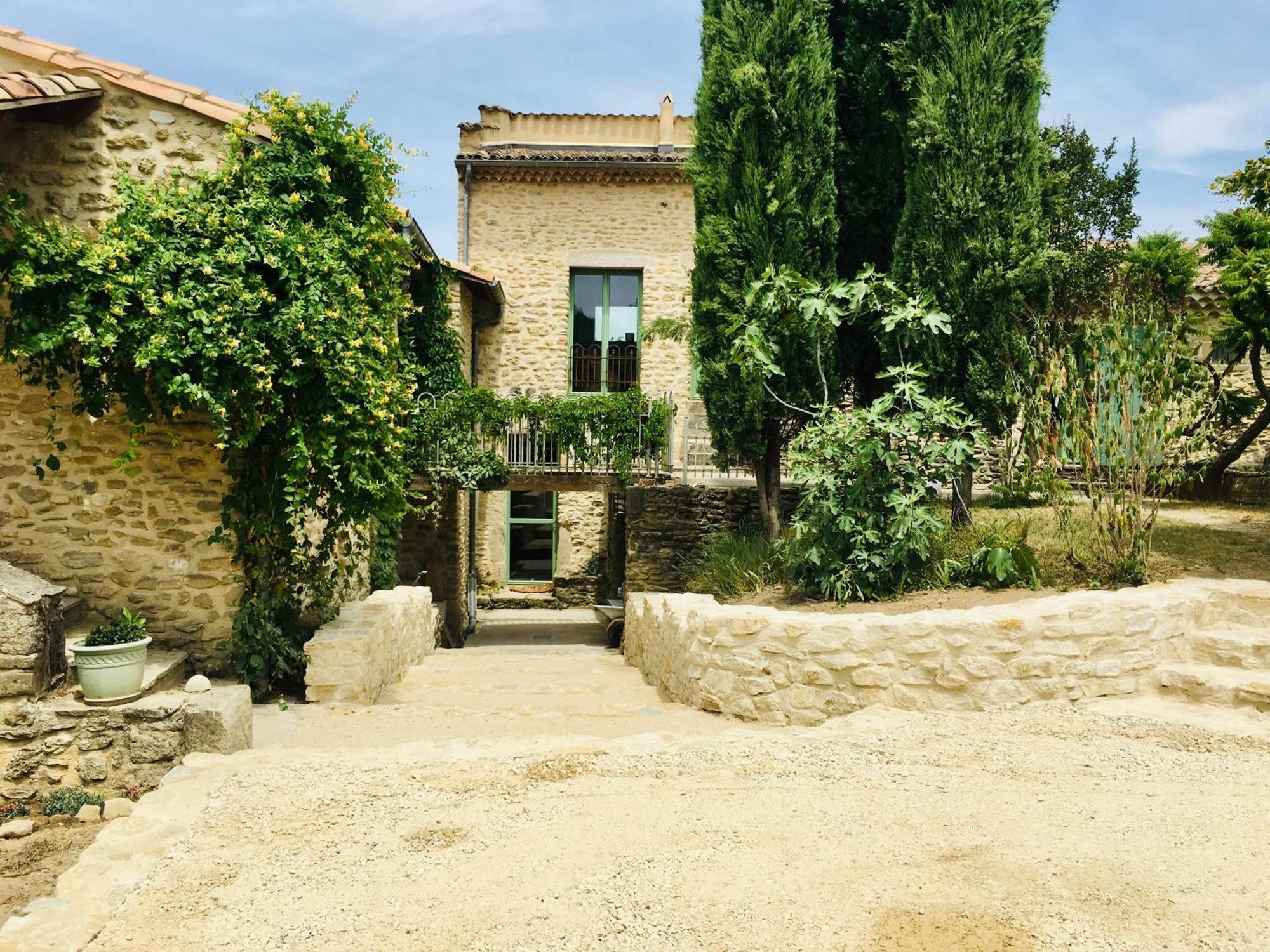 Les Chambres Des Souchieres Chabrillan Exterior photo